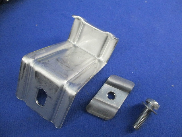 ライト型アルミラック 振れ止め金具(ステンレス)(4個入) 5ARS1