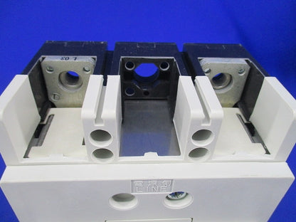 ヒューズフリー遮断器2P225A SXK225