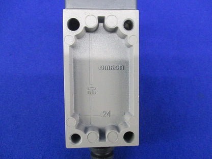 小形リミットスイッチ5A250VAC HL-5030