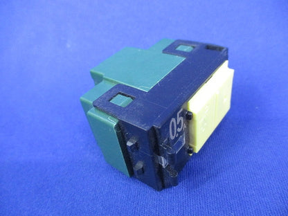 埋込パイロットスイッチC(3路)(3個入) WT52422