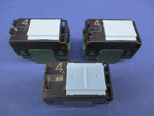 埋込パイロットスイッチB(3個入) WT5241