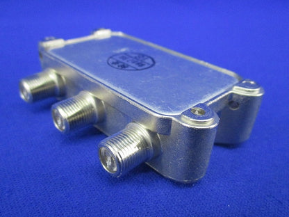 屋内型4分配器 CS-4D