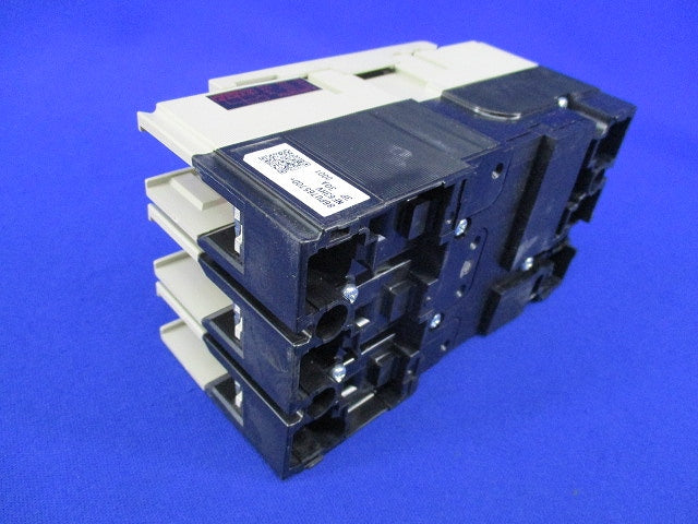 ノーヒューズブレーカ3P30A NF63-HV