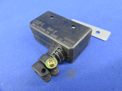 マイクロスイッチ用絶縁カバー(8個入) OM-2