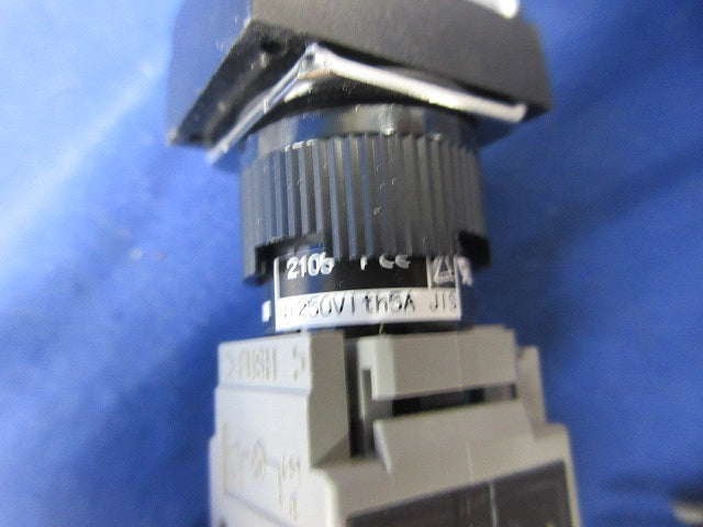 φ16 押しボタンスイッチ(3個入) AH165-TF5W11