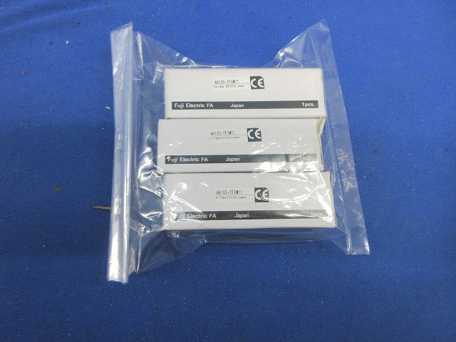 φ16 押しボタンスイッチ(3個入) AH165-TF5W11