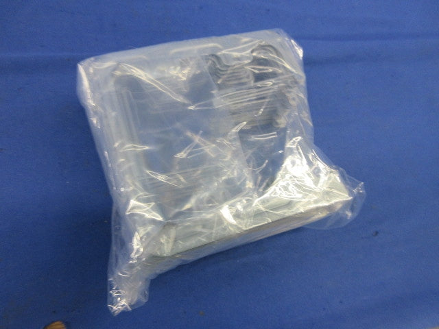 石膏ボード用取付押え金具(2連用)(18枚入)ビス無し WN3997