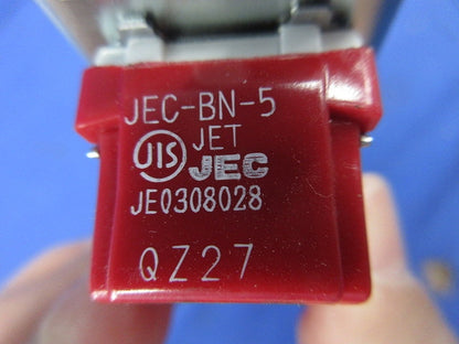 埋込シングルコンセント(取付枠付)(2組入)(ピュアホワイト) JEC-BN-5他