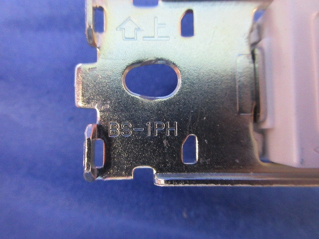 埋込シングルコンセント(取付枠付)(2組入)(ピュアホワイト) JEC-BN-5他