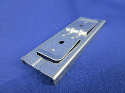 野ぶち受け材接続金具(20個入) TFG1