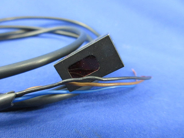 アンプ内蔵光電センサ E3S-AR11