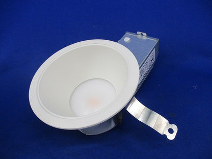LEDダウンライトφ100(電球色)箱違い AD1005W27-A