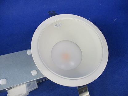 LEDダウンライトφ100(電球色)箱違い AD1005W27-A