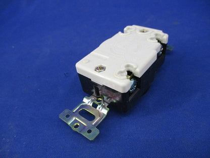 引掛埋込コンセント(8個入)(黒)National WF2315BK