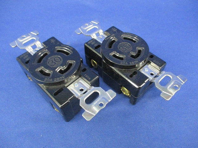 接地3P30A引掛埋込コンセント(2個入) WF2430