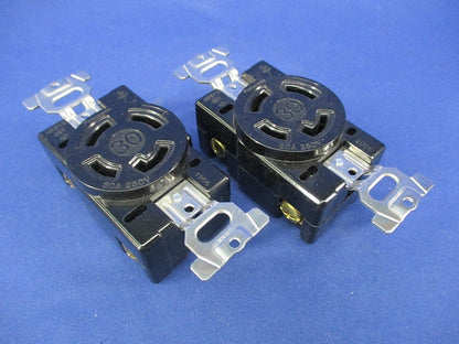 接地3P30A引掛埋込コンセント(2個入) WF2430