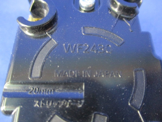 接地3P30A引掛埋込コンセント(2個入) WF2430