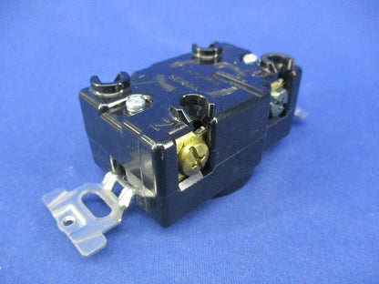 接地3P30A引掛埋込コンセント(2個入) WF2430