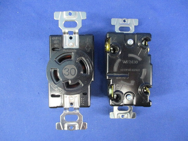 接地3P30A引掛埋込コンセント(2個入) WF2430