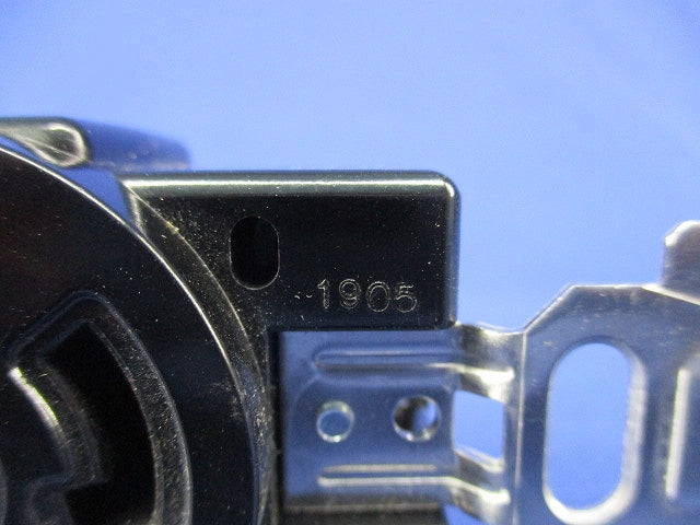 接地3P30A引掛埋込コンセント(2個入) WF2430