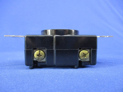 接地3P30A引掛埋込コンセント(2個入) WF2430