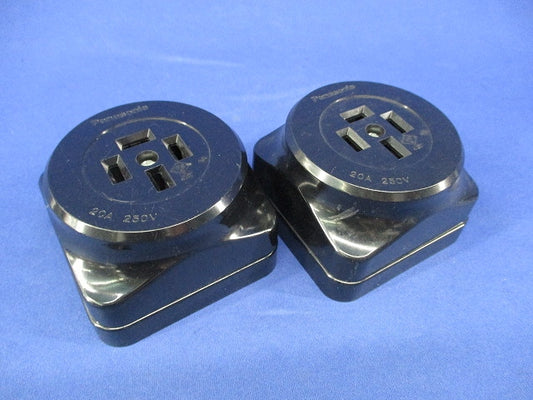 接地3P20A角型コンセント(2個入) WK1420