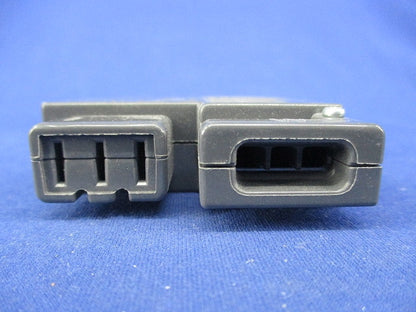 ハーネス用ジョイントボックス(2分岐) DC8082