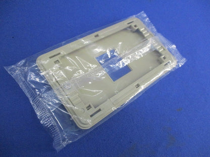 モダンプレート1コ用(8枚入)(利休色) WN6001
