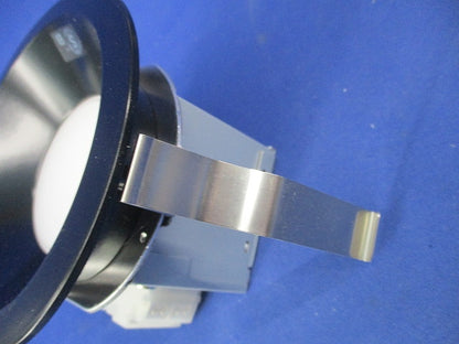 LEDダウンライトφ100(電球色)(箱違い) DDL-5102YB