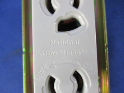 埋込抜け止め接地ダブルコンセント(3個入)National WN1162