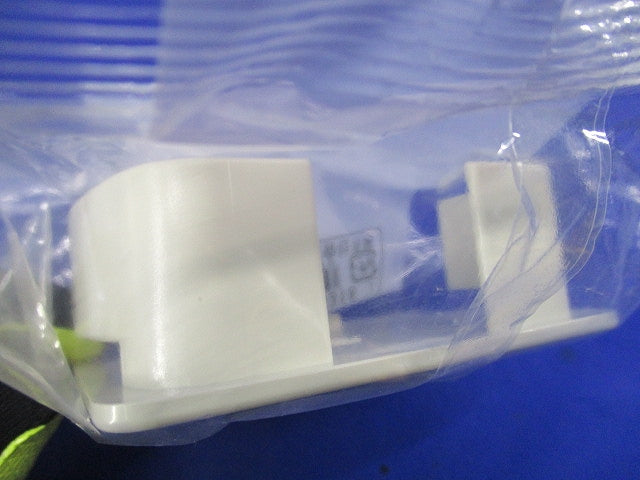 エムケーダクト付属品エンド(差込型)3号(3個入)(ミルキーホワイト) KMDE33