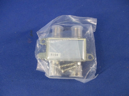 全端子電通型3分配器(4個入) SP-3P