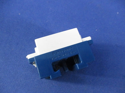 埋込テレホンモジュラジャック(6極2心)(5個入) WNT15629W