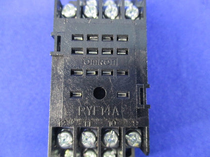 共用ソケット(2個入) PYF14A