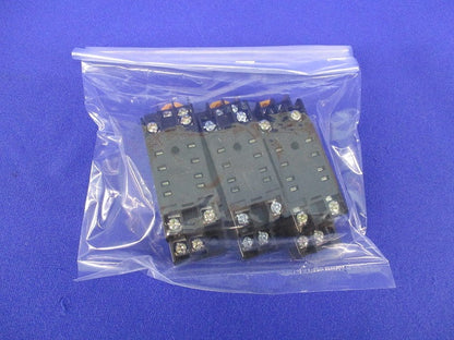 共用ソケット(3個入) PYF08A