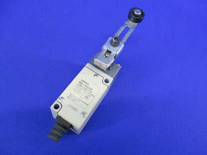 小形リミットスイッチ5A250VAC HL-5030