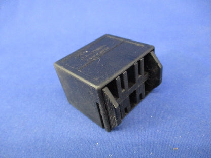 ねじ止め用多連式絶縁キャップ(中継用) OA-QTM64
