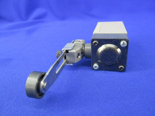 小形リミットスイッチ5A250VAC HL-5030