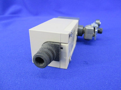 小形リミットスイッチ5A250VAC HL-5030