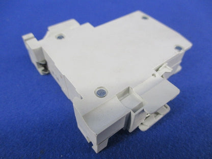 サーキットプロテクタ1P5A CP30-BA