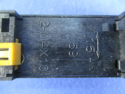 角形ソケット(3個入) PYF08A