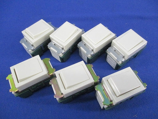 埋込スイッチE4路(7個入) WN5004