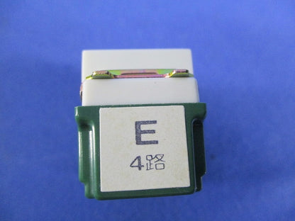 埋込スイッチE4路(7個入) WN5004
