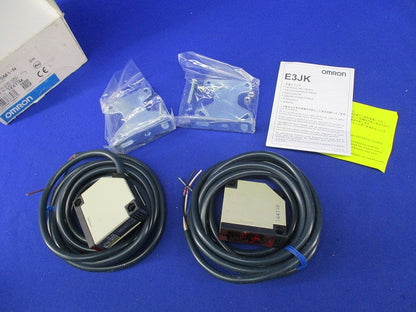 AC/DC電源フリータイプ 光電センサ2m E3JK-5M1-N