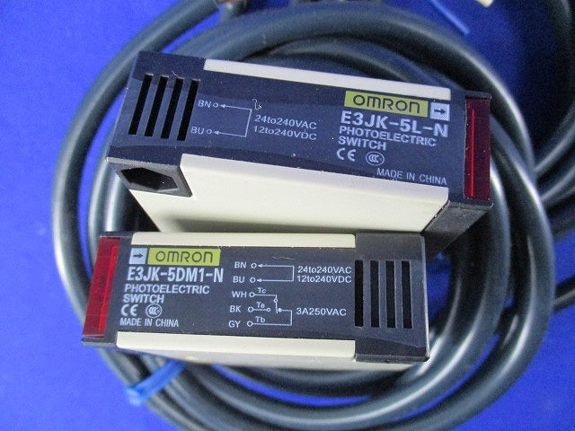 AC/DC電源フリータイプ 光電センサ2m E3JK-5M1-N
