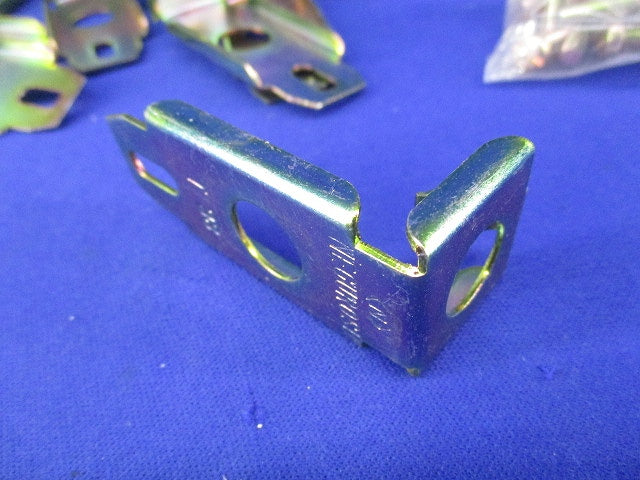 二重天井用金具 軽みぞ形鋼用(20個入) T38
