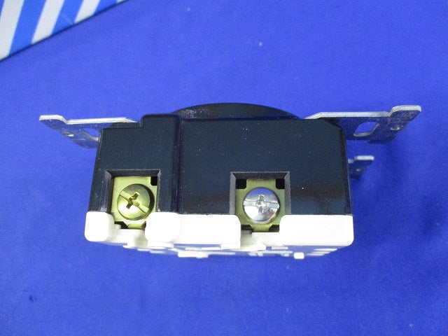 3P30A埋込コンセント(4個入)National WF1330K