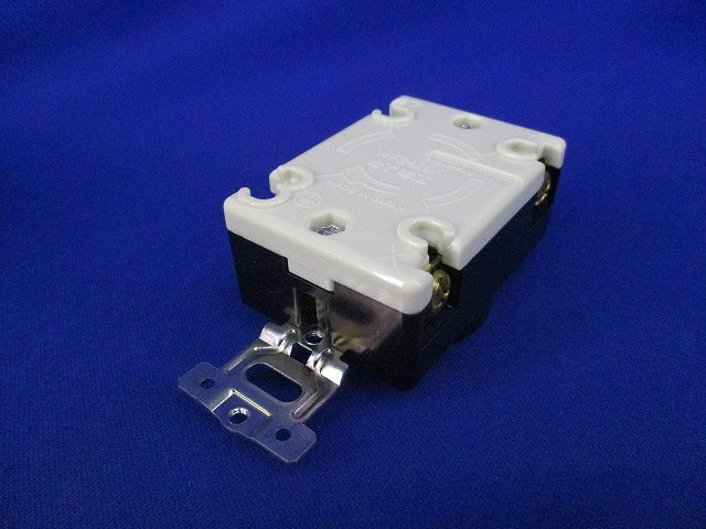 接地3P20A引掛埋込コンセント(7個入) WF2420K