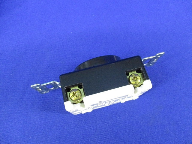 接地3P20A引掛埋込コンセント(7個入) WF2420K
