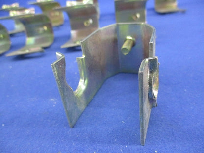 吊りボルト・丸鋼用電線管支持金具(10個入) PL-31
